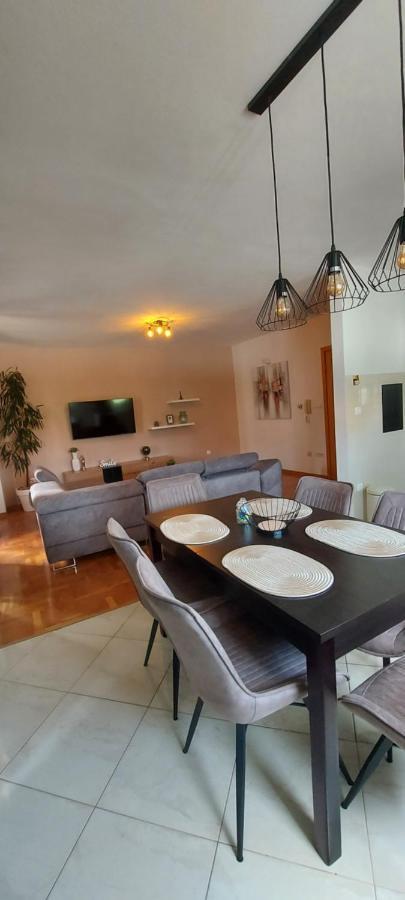 Apartments Tomic บีโอกราดนาโมรู ภายนอก รูปภาพ